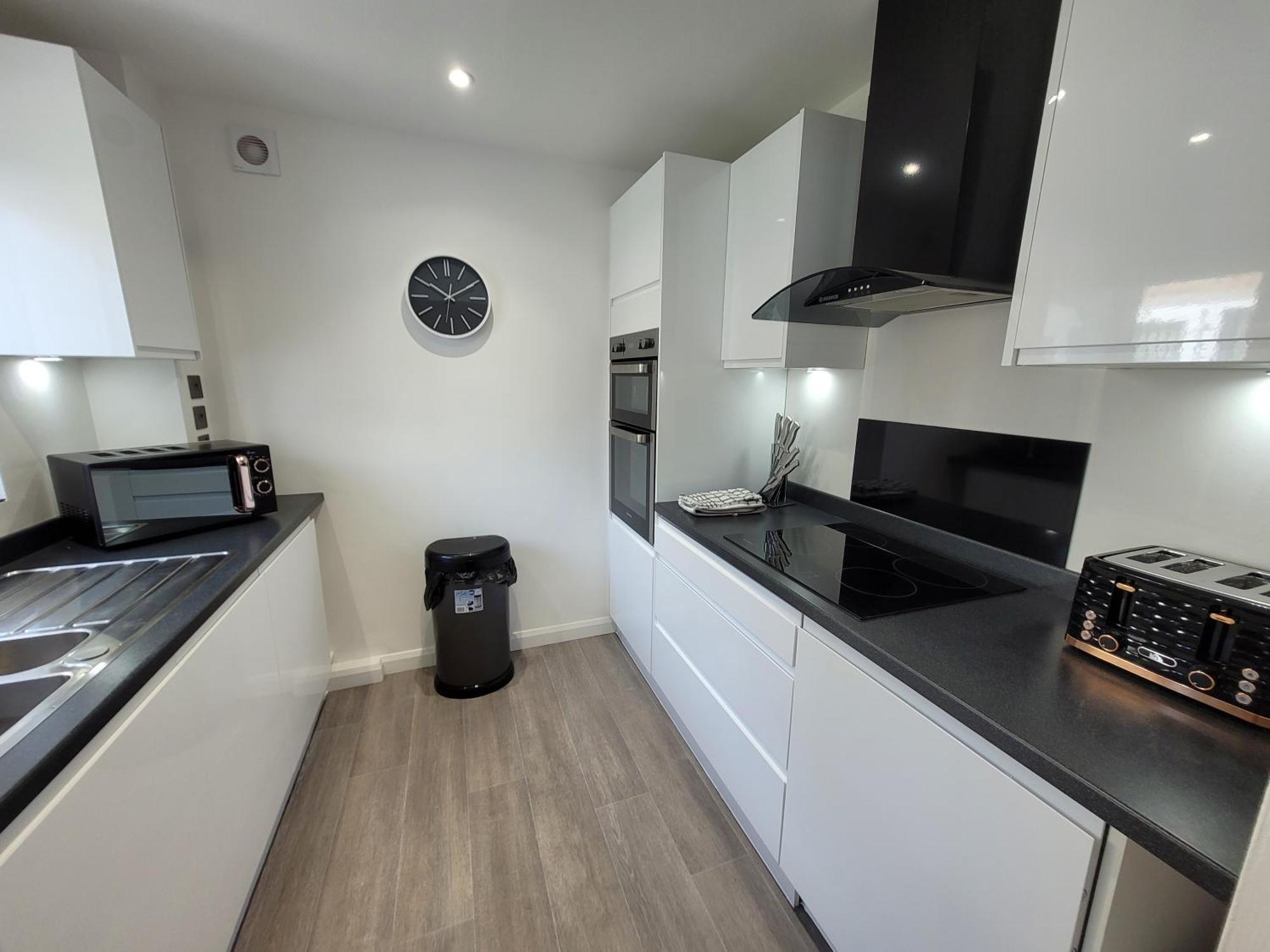 Bumblebee Bungalow - With Separate Office And Gaming Space By Catchpole Stays 콜체스터 외부 사진