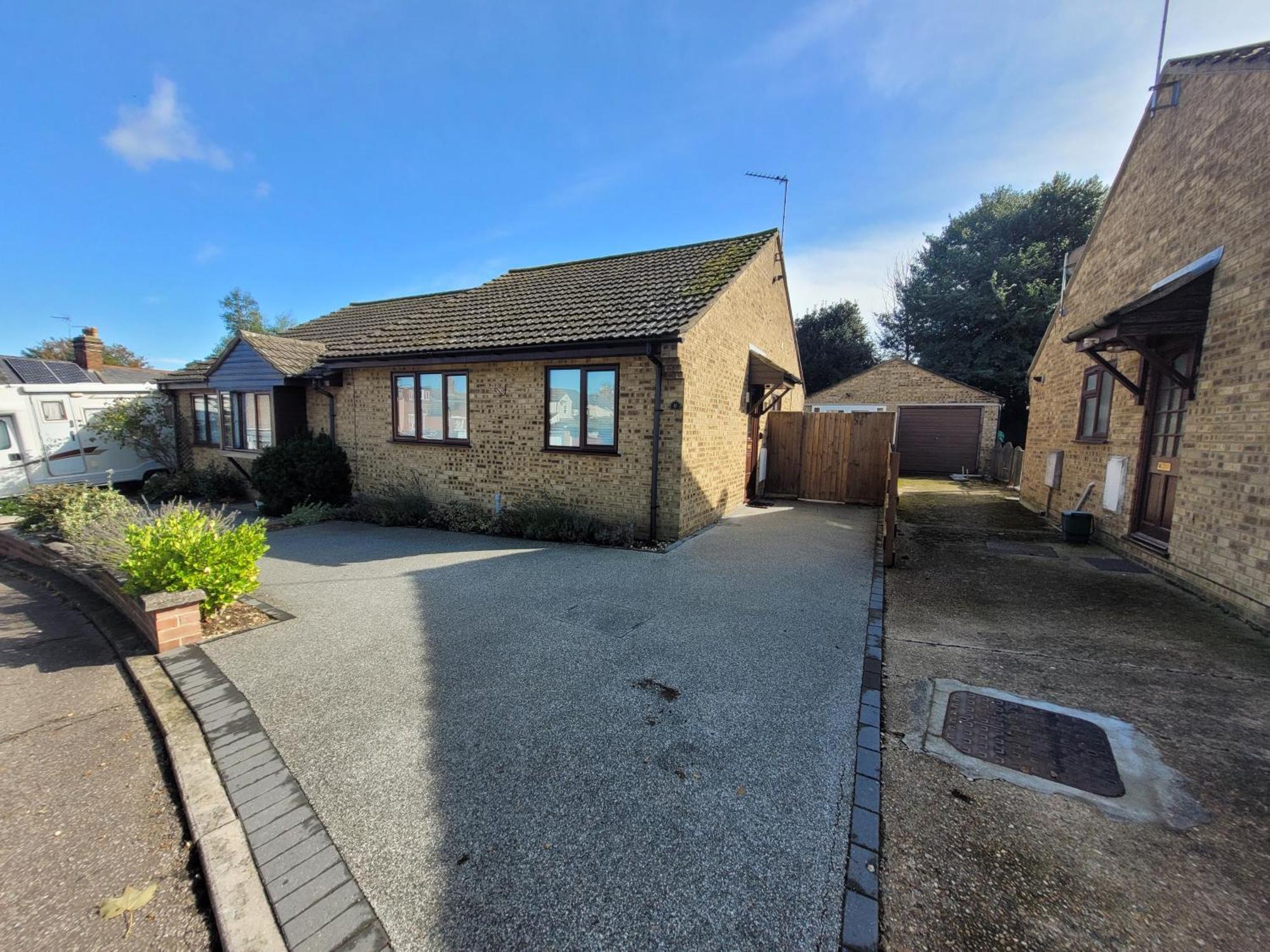 Bumblebee Bungalow - With Separate Office And Gaming Space By Catchpole Stays 콜체스터 외부 사진