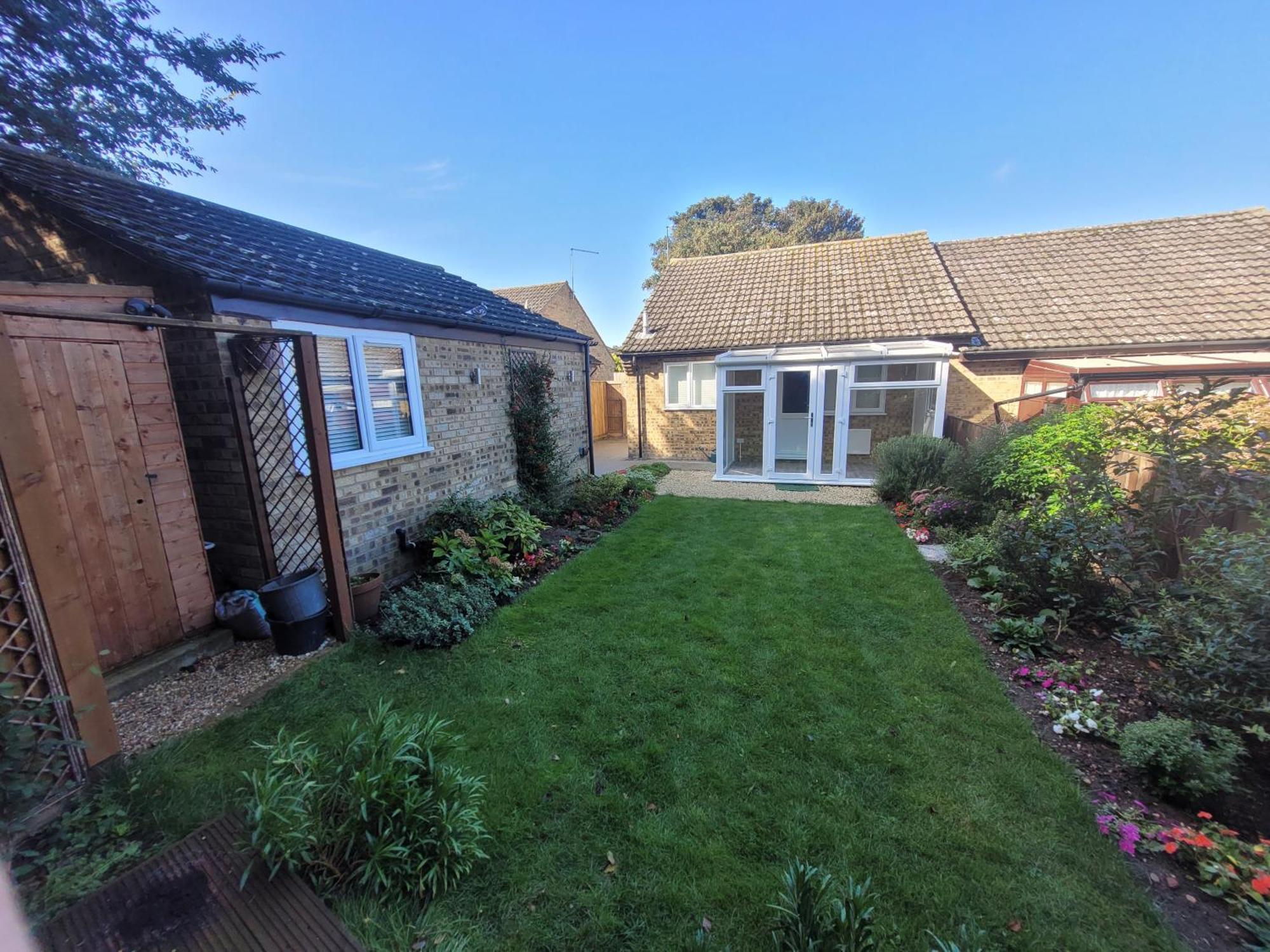 Bumblebee Bungalow - With Separate Office And Gaming Space By Catchpole Stays 콜체스터 외부 사진